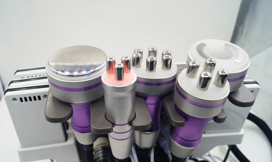 Laser púrpura Lipo del RF y máquina 6 de la cavitación en 1 máquina gorda del retiro de las celulitis